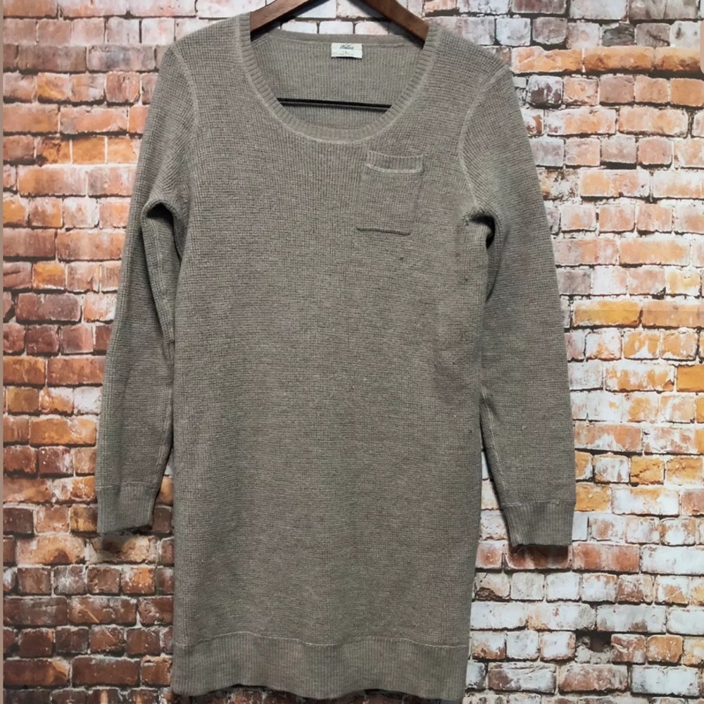 WALLACE Sweater Size Large 100% Merino Wool